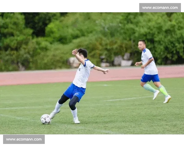 免费下载足球联赛APP，实时掌握最新赛事动态，精彩足球战况随时随地查看